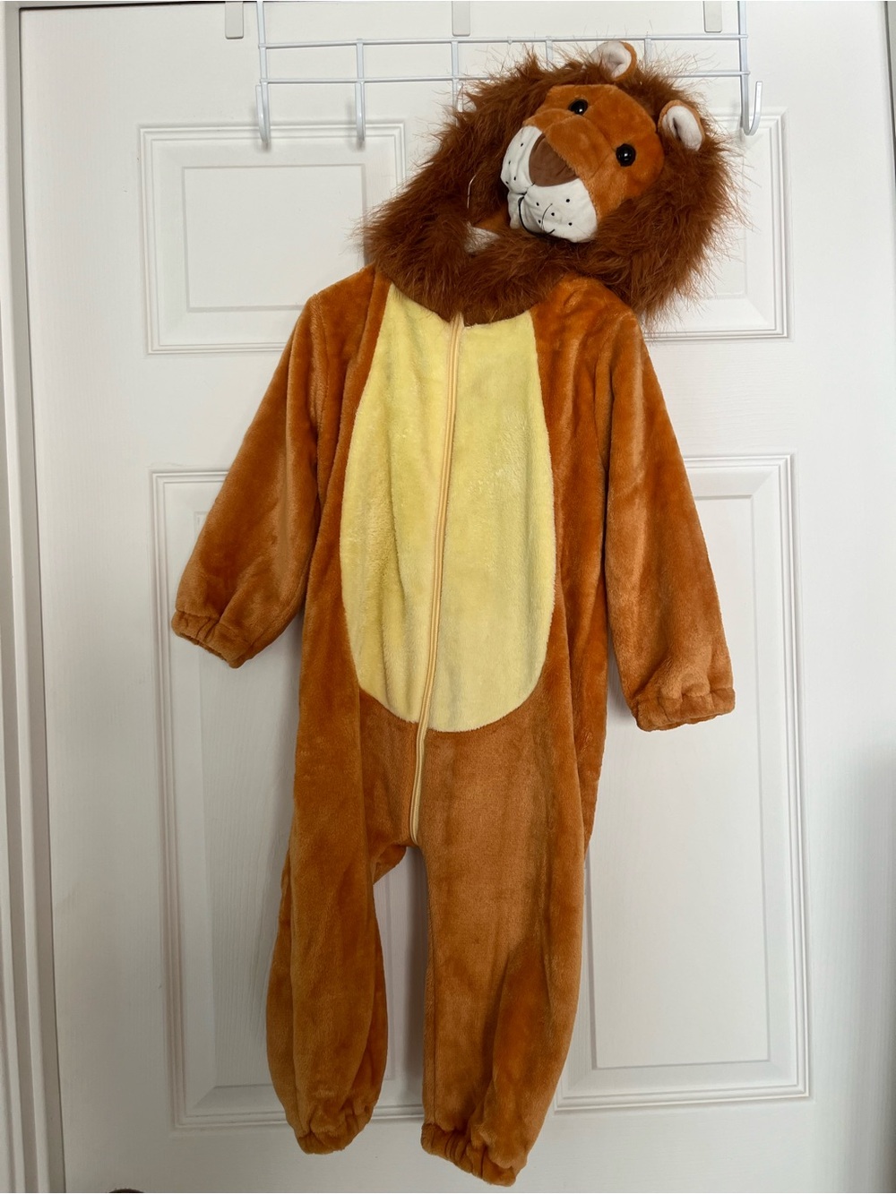 Kids (approx 2T/3T - see desc) Plush Lion Costume One-Piece, Orange - Picture 2 of 9